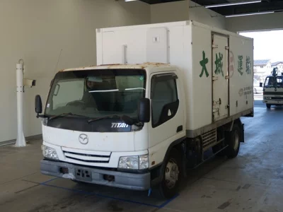 Mazda TITAN  с аукциона в Японии
