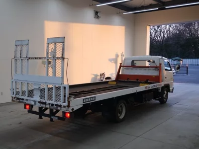 Isuzu ELF  с аукциона в Японии