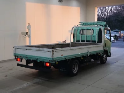 Isuzu ELF  с аукциона в Японии