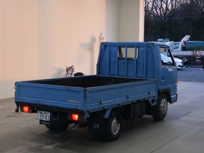 Isuzu ELF  с аукциона в Японии