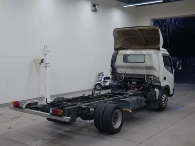 Toyota DYNA  с аукциона в Японии