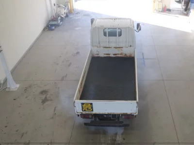 Toyota DYNA  с аукциона в Японии