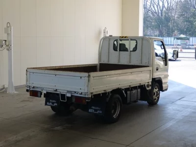 Isuzu ELF  с аукциона в Японии