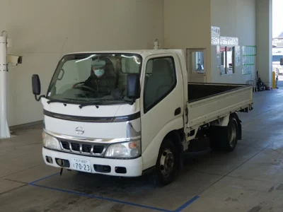 Hino DUTRO  с аукциона в Японии