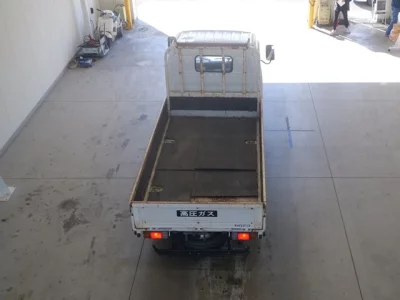 Toyota DYNA  с аукциона в Японии