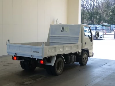 Isuzu ELF  с аукциона в Японии