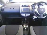 Honda FIT лот № 3040 оценка 3.5  с аукциона в Японии 7