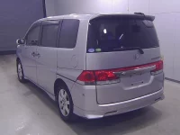 Honda STEP WAGON лот № 10004 оценка 3.5  с аукциона в Японии 3