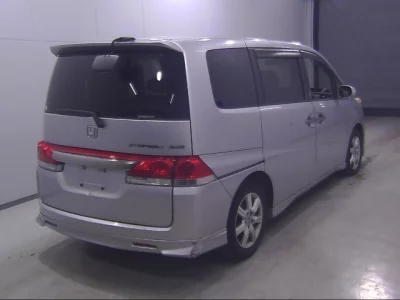 Honda STEP WAGON  с аукциона в Японии