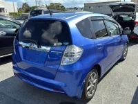 Honda FIT лот № 25011 оценка 3  с аукциона в Японии 2