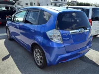 Honda FIT лот № 25011 оценка 3  с аукциона в Японии 3