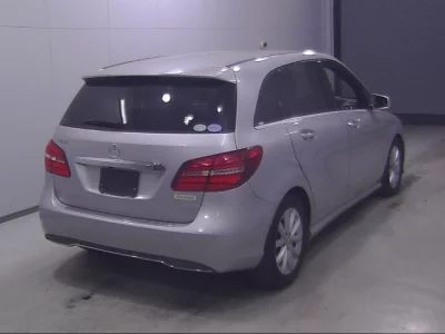 Mercedes-Benz B CLASS