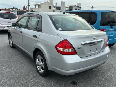 Nissan TIIDA LATIO