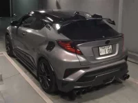 Toyota C-HR лот № 4 оценка 4  с аукциона в Японии 1