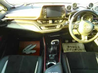 Toyota C-HR лот № 4 оценка 4  с аукциона в Японии 7