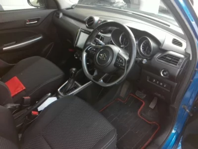 Suzuki SWIFT  с аукциона в Японии