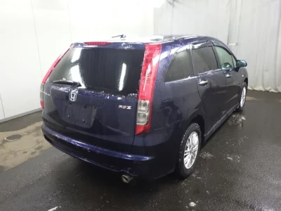 Honda STREAM  с аукциона в Японии