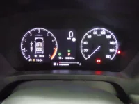 Honda VEZEL лот № 10046 оценка 4  с аукциона в Японии 9