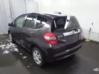 Honda FIT лот № 26028 оценка 3.5  с аукциона в Японии 3