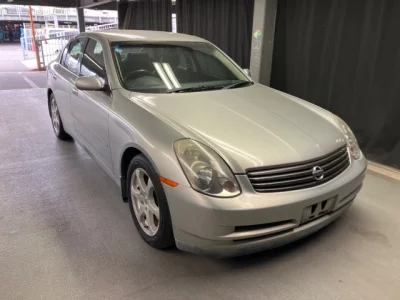 Nissan SKYLINE  с аукциона в Японии