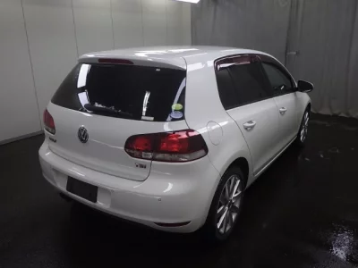 Volkswagen GOLF  с аукциона в Японии