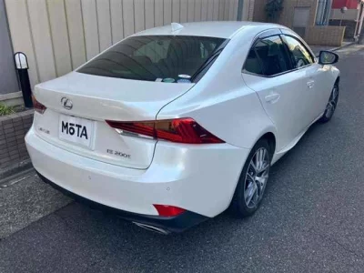 Lexus IS  с аукциона в Японии