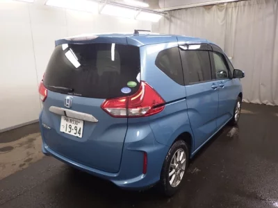 Honda FREED  с аукциона в Японии