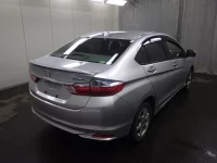 Honda GRACE лот № 26079 оценка 3.5  с аукциона в Японии 2