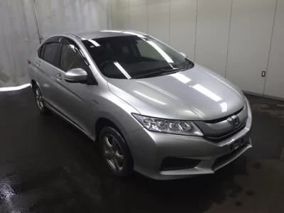 Honda GRACE  с аукциона в Японии