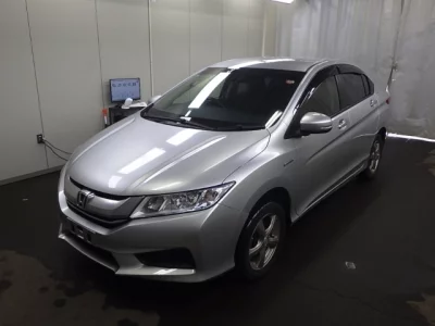 Honda GRACE  с аукциона в Японии