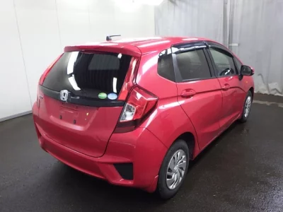Honda FIT  с аукциона в Японии