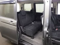 Honda STEP WAGON лот № 26154 оценка 3.5  с аукциона в Японии 6