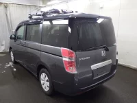 Honda STEP WAGON лот № 26154 оценка 3.5  с аукциона в Японии 3