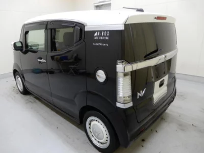 Honda N BOX SLASH