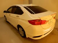 Honda GRACE лот № 28026 оценка 3  с аукциона в Японии 3