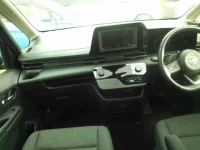 Nissan SERENA лот № 8097 оценка 3.5  с аукциона в Японии 7