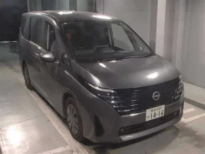 Nissan SERENA  с аукциона в Японии