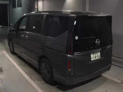 Nissan SERENA  с аукциона в Японии