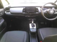 Honda FIT лот № 8101 оценка 4  с аукциона в Японии 7