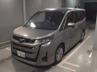 Toyota NOAH  с аукциона в Японии