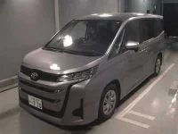 Toyota NOAH лот № 8114 оценка R  с аукциона в Японии 3