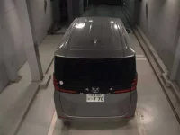 Toyota NOAH лот № 8114 оценка R  с аукциона в Японии 6