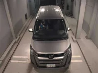 Toyota NOAH лот № 8118 оценка 4  с аукциона в Японии 5