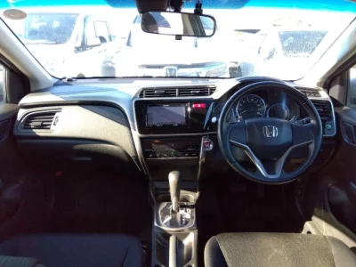 Honda GRACE  с аукциона в Японии