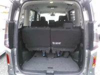 Nissan SERENA лот № 8158 оценка 4  с аукциона в Японии 9