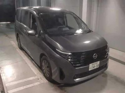 Nissan SERENA  с аукциона в Японии