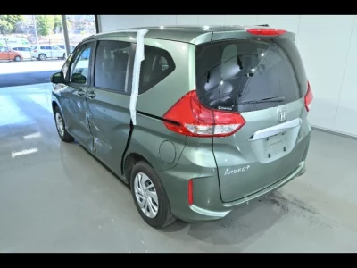Honda FREED  с аукциона в Японии