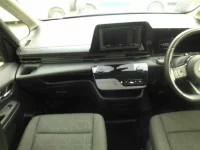 Nissan SERENA лот № 8166 оценка 3.5  с аукциона в Японии 7