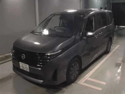 Nissan SERENA  с аукциона в Японии