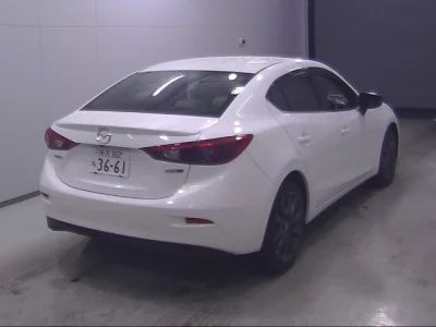 Mazda AXELA  с аукциона в Японии